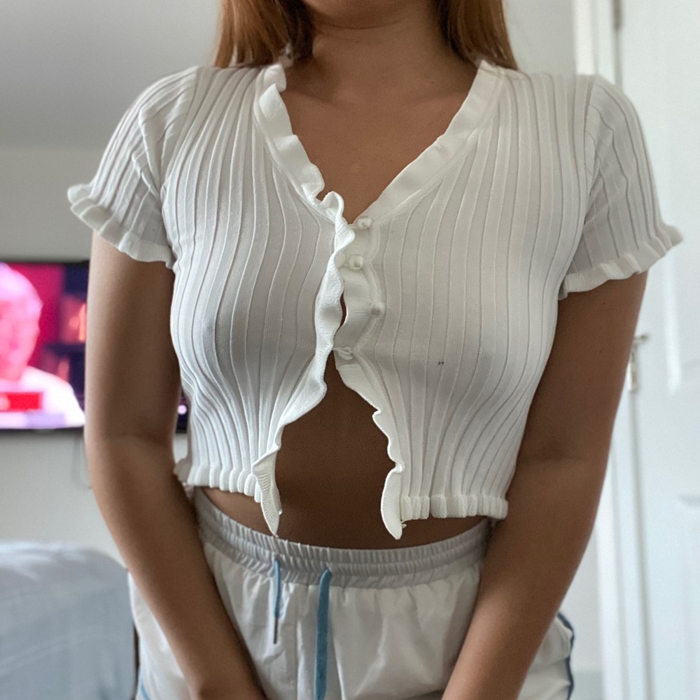 Verge girl white knit top